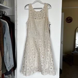 BB DAKOTA NWT Renley Sleeveless dress ivory delicate lace. Size 8. New with tags